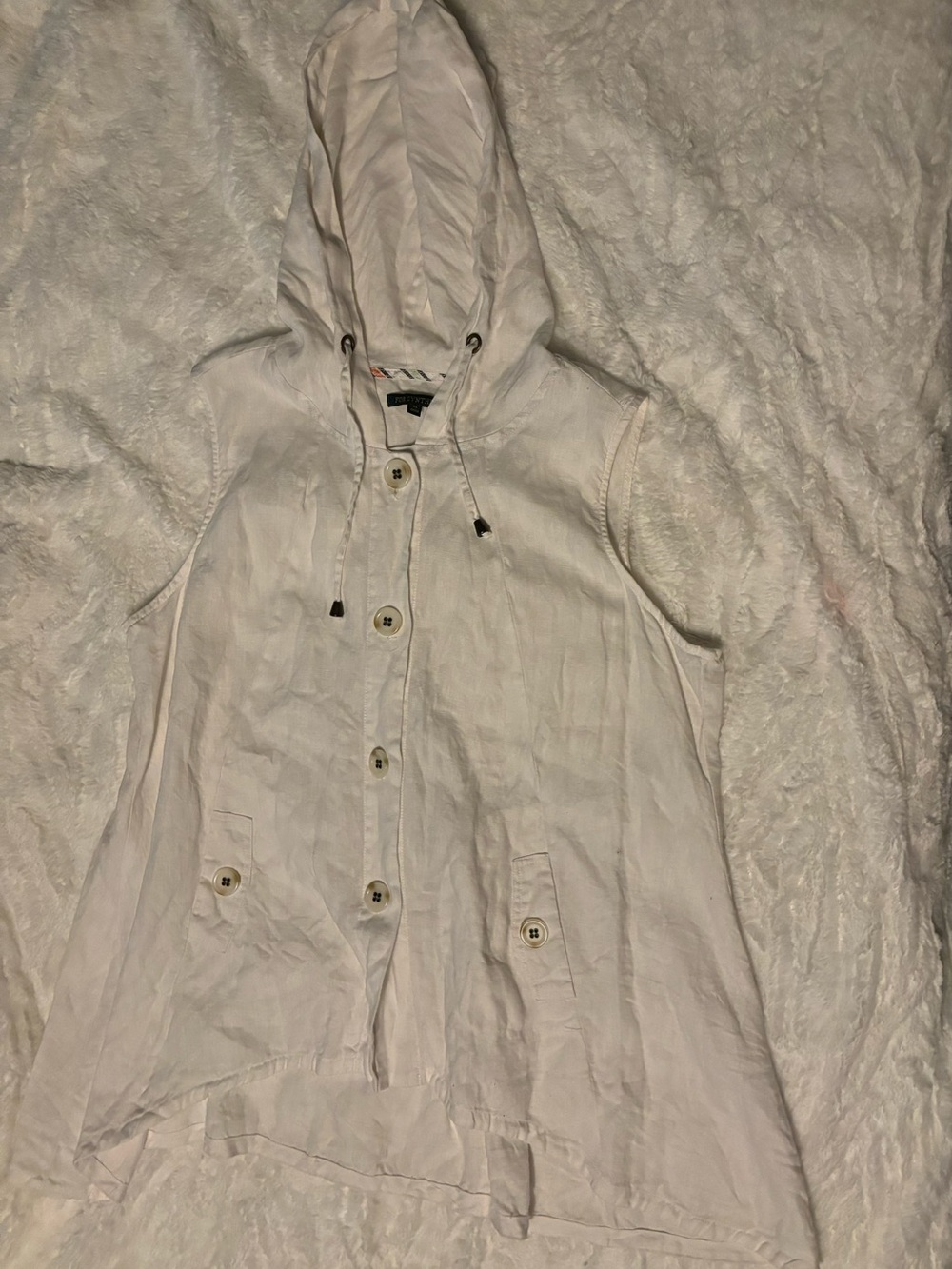 For Cynthia White Linen Top Sleeveless Size XL Button Up V Neck.